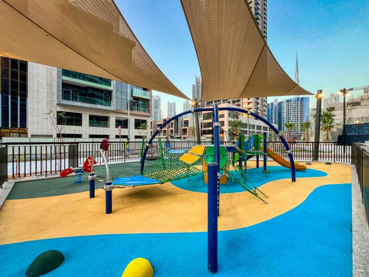 Apartment Brand New Business Bay 1 Bed With Burj Khalifa And Canal Views *