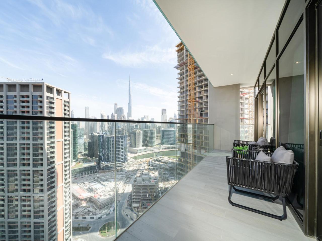 Brand New Business Bay 1 Bed With Burj Khalifa And Canal Views Apartment Dubai
