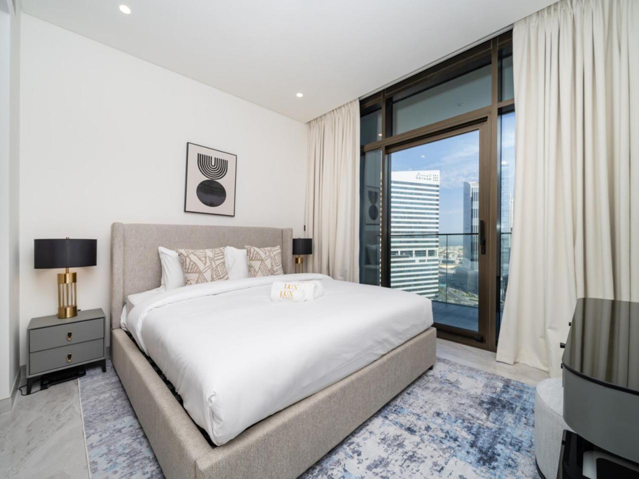 Apartment Brand New Business Bay 1 Bed With Burj Khalifa And Canal Views